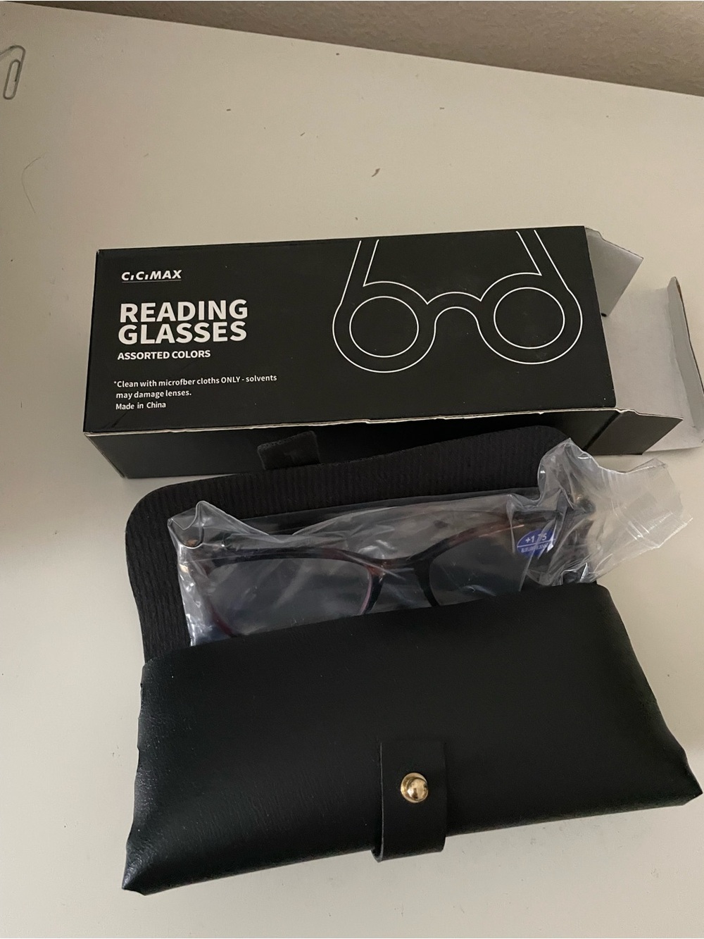 Reading Glasses in Black/Burgundy - Protective Case Included